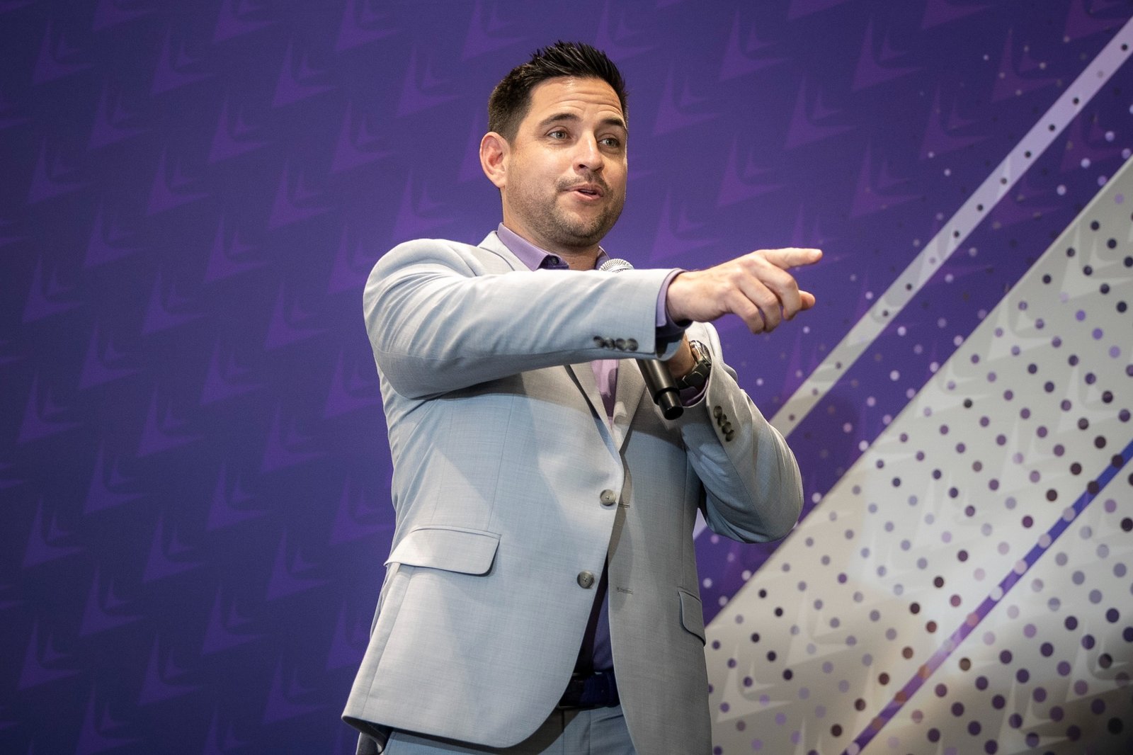 Robert Whittaker speaking to a business audience